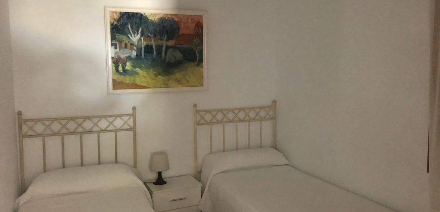 168, chalet pareado cerca de la playa