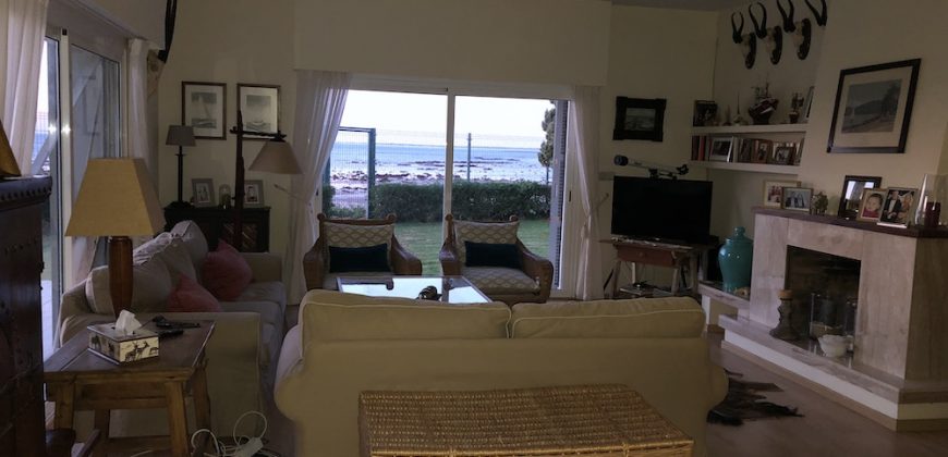 655, Casa a pie de playa