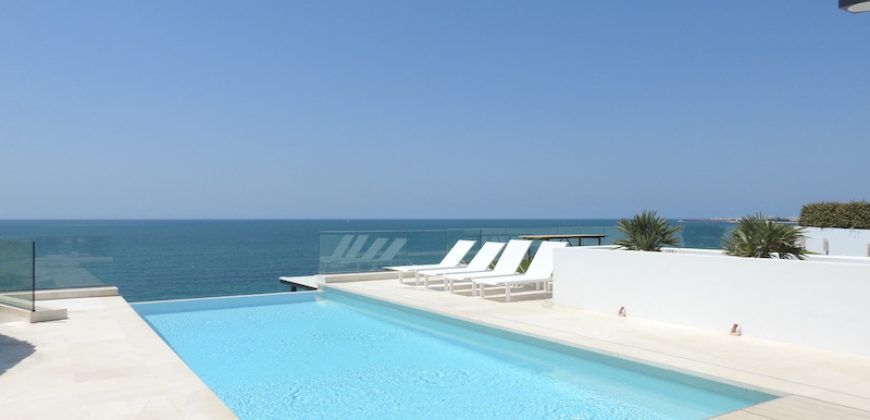 337, alquila por temporada casa al borde del mar