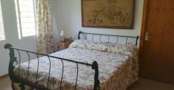 426, se alquila en JULIO casa con espectacular jardin