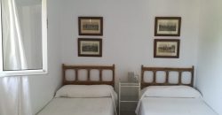 426, se alquila en JULIO casa con espectacular jardin
