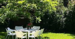 426, se alquila en JULIO casa con espectacular jardin