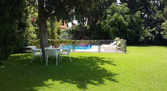 426, se alquila en JULIO casa con espectacular jardin 426, se alquila en JULIO casa con espectacular jardin