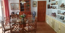 426, se alquila en JULIO casa con espectacular jardin