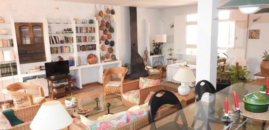 651, se alquila en Julio esta casa en Vistahermosa cerca de la playa