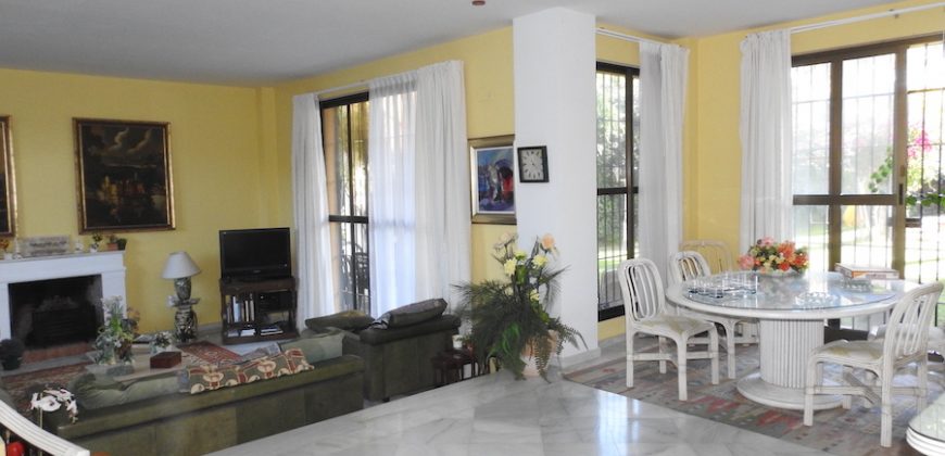 657, casa en Vistahermosa al lado de la Casa Grande