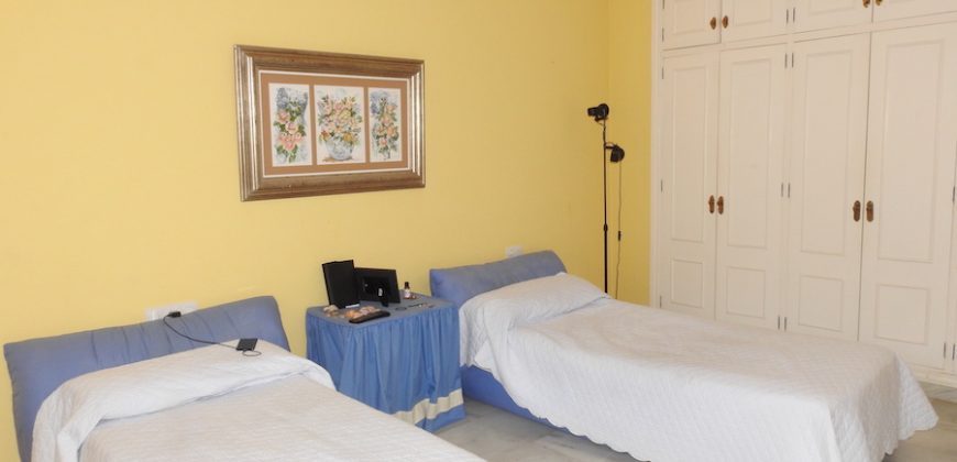 657, casa en Vistahermosa al lado de la Casa Grande