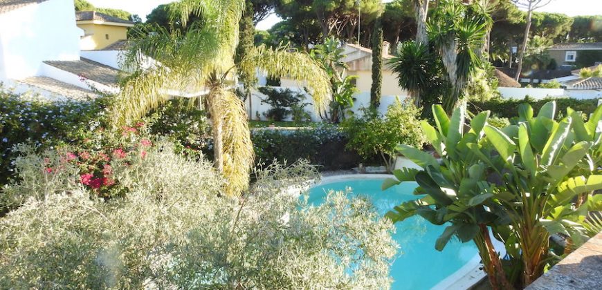 657, casa en Vistahermosa al lado de la Casa Grande