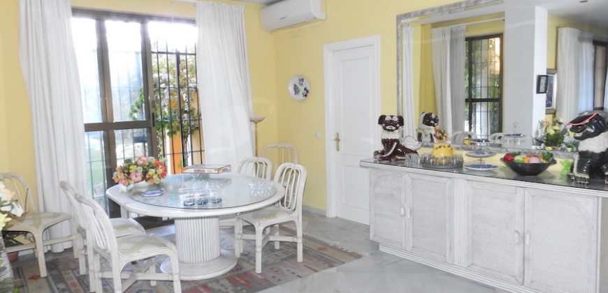 657, casa en Vistahermosa al lado de la Casa Grande