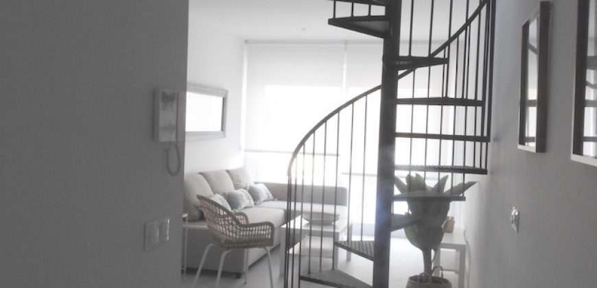 643, Se alquila todo el año apartamento a estrenar