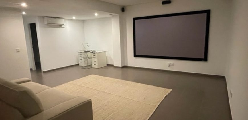 456, se alquila casa en urbanización de lujo