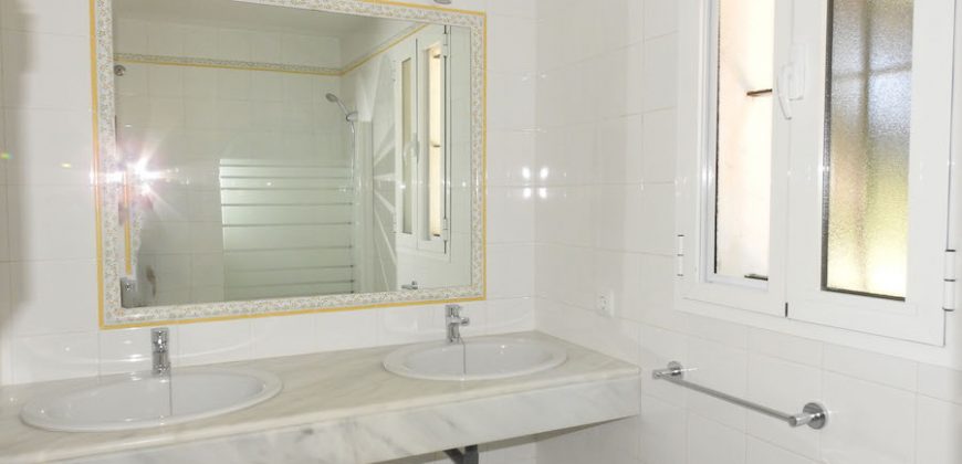 667, casa en alquiler entre Vistahermosa y Puerto Sherry