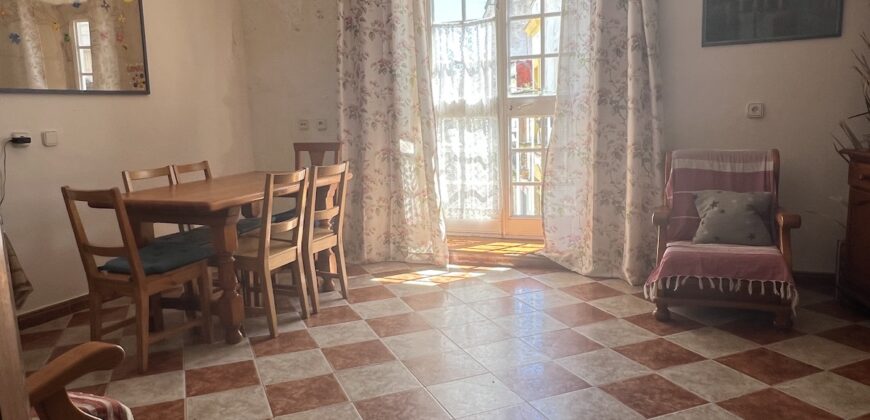 764, Vivienda en centro urbano